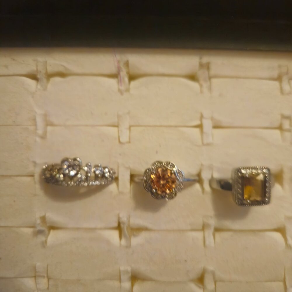 Three Size 7 costume jewelry ring lot
